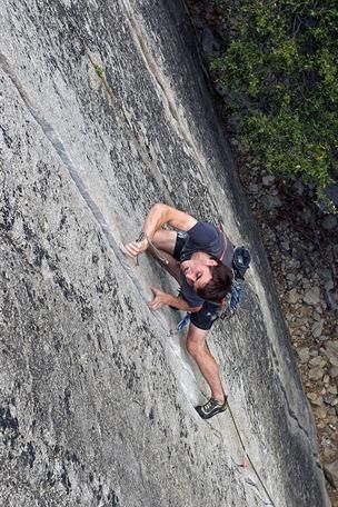 daniel montague rock climbing in yosemite